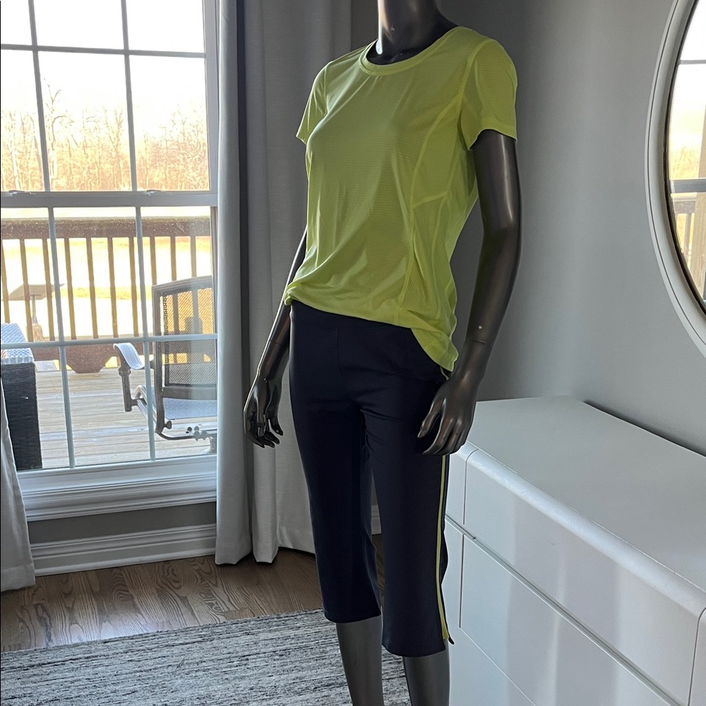 Stylish Dark Gray and Yellow Women's Capri Athletic Pants